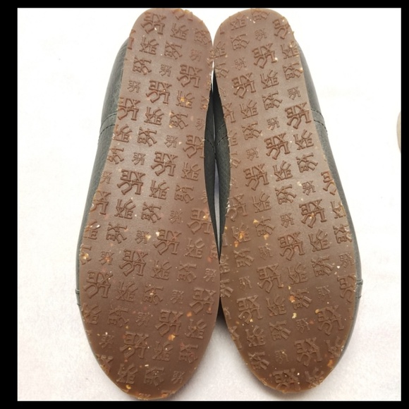 Australia Luxe Collective | Loaf Slip-On - Picture 4 of 7